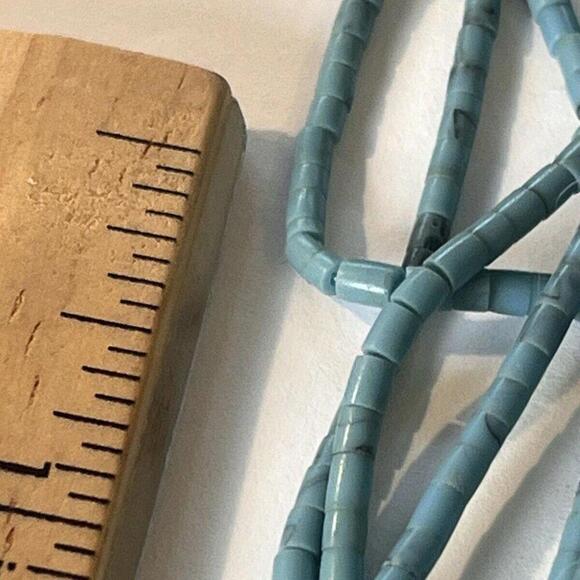 Blue Green Magnesite Turquoise Beads 13” Necklace - Picture 4 of 10